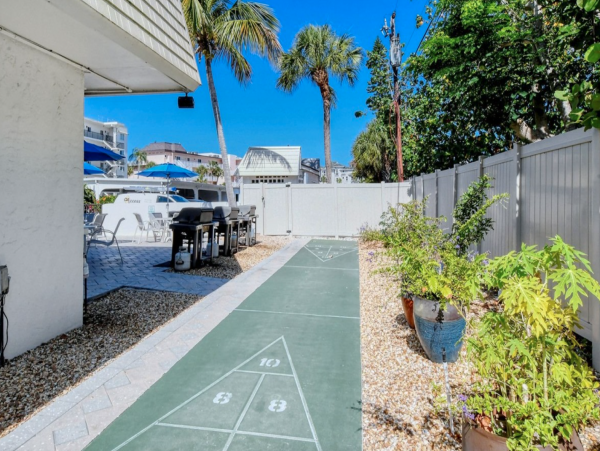Luxurious Ground floor unit across the street from the beach